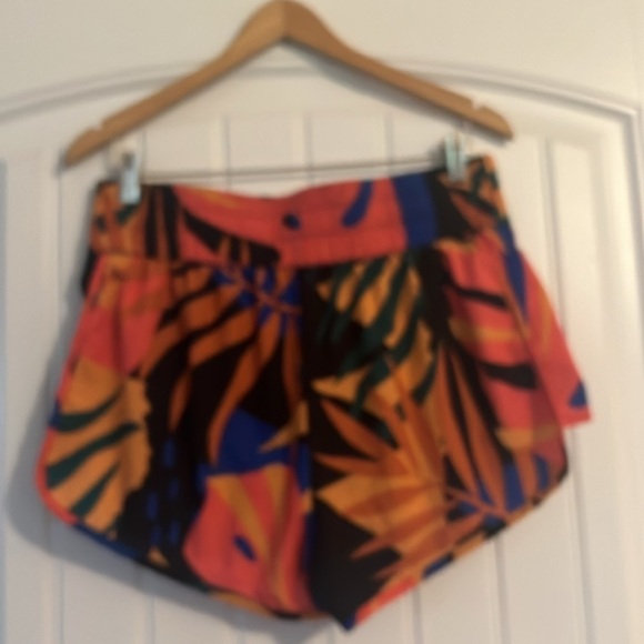 DSG Running Shorts Size Medium - Picture 2 of 3